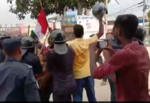 जनमत पार्टीका कार्यकर्ताले पुतला जलाउन खोज्दा प्रहरीले गरे अवरोध