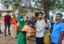अतिविपन्नलाइ समाजसेवी दासको खाद्यान्न सहयोग