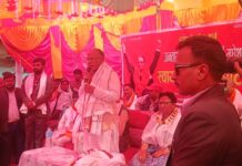 दुर्गाभगवतीमा माओवादी अध्यक्ष प्रचण्डलाई भव्य स्वागत